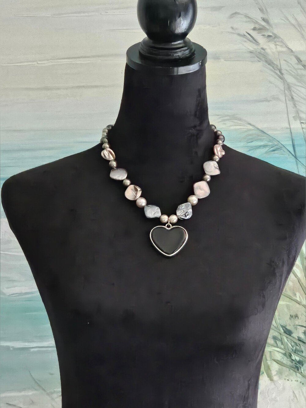 Free People Heart Necklace - Picture 1 of 6